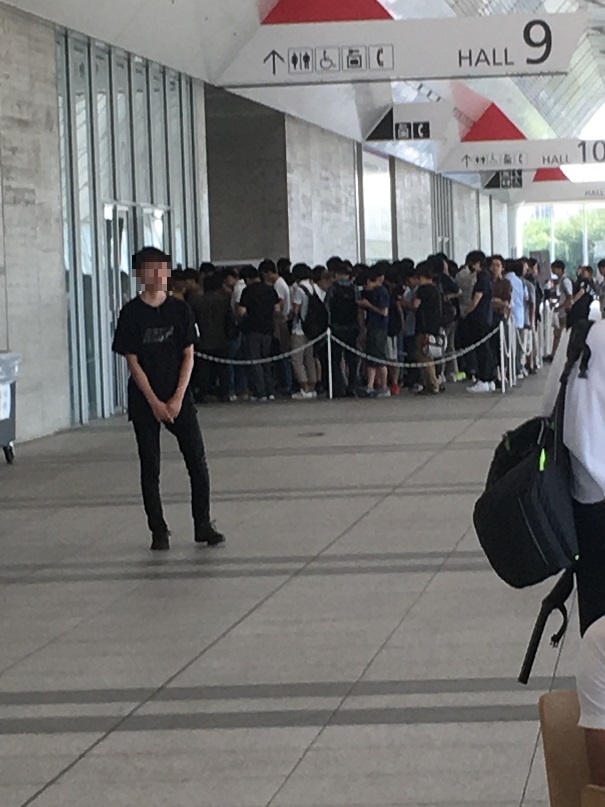 受付時間には余裕を持って